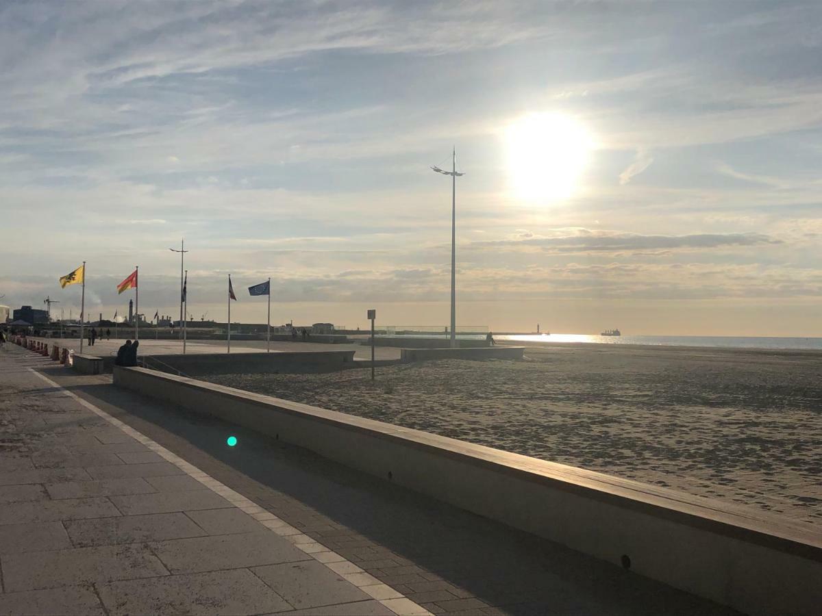 Une Escapade Tranquille, Proche De La Plage ! Dunkirk Екстериор снимка